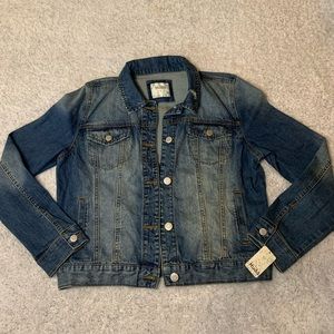NWT Mudd, Women’s medium wash denim jacket